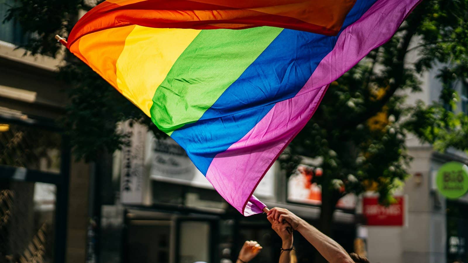 Saúde LGBTQIAPN+: cuidado médico acolhedor e prevenção